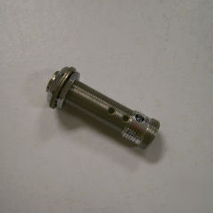 Allen bradley proximity switch 871TMB5N18N3