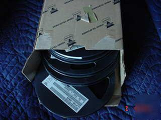 Diodes LL4148 SG08 vishay, one reel 2400 units lots