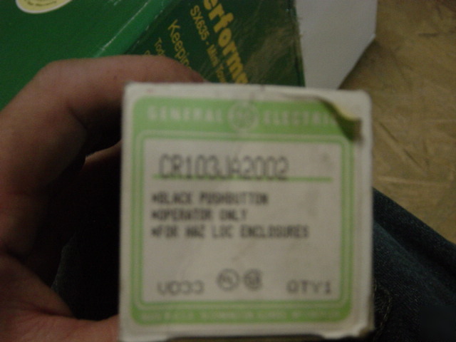 Ge CR103JA2002 operator pushbutton switch