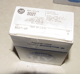 New allen bradley limit switch 802T-ap in box