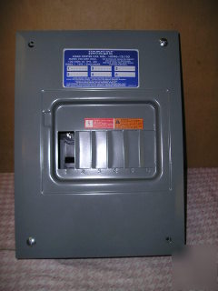 New square d enclosure panel 100AMP 120/240 12 circuits 