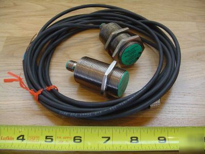 Two pepperl fuchs proximity sensors 10-30 vdc -cable