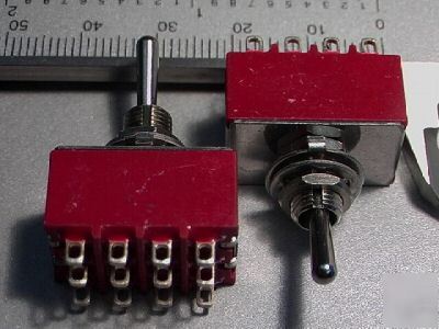 Miniature toggle switch 2X dpdt 1 piece