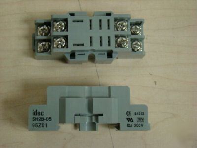 (28) idec SH2B-05 socket / relay base =k