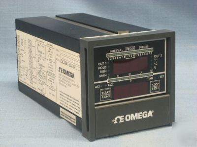 Omega ramp/soak temperature/process controller CN3221